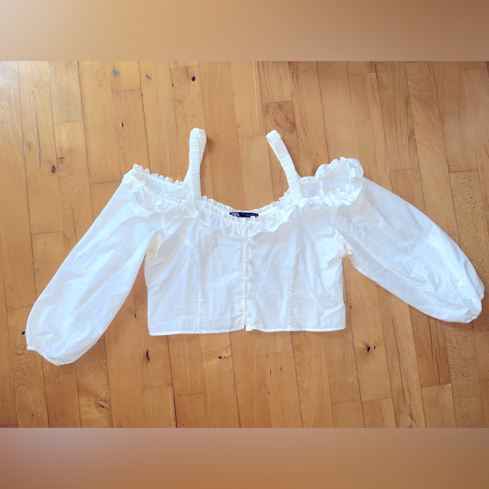 ZARA~ white ruffled top